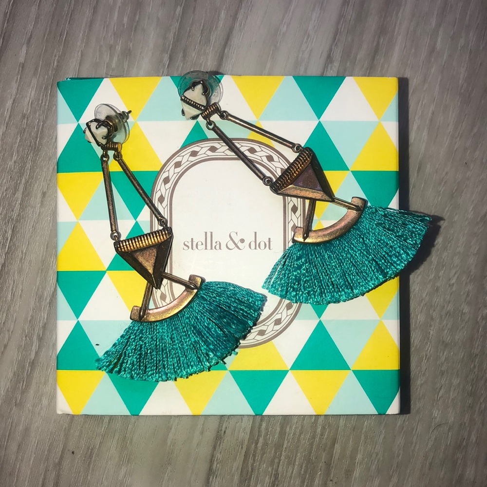 Stella & dot earrings